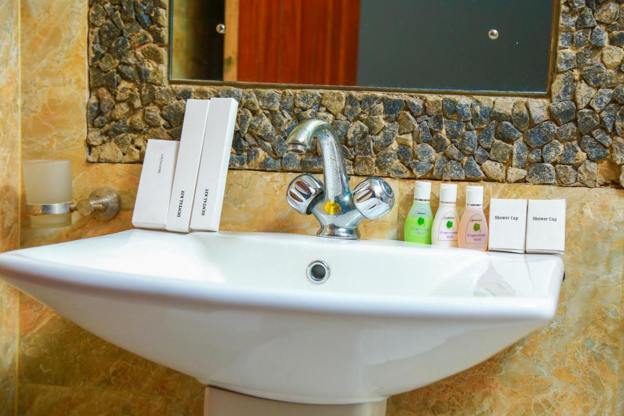 Elegance Range Resort Канди Экстерьер фото